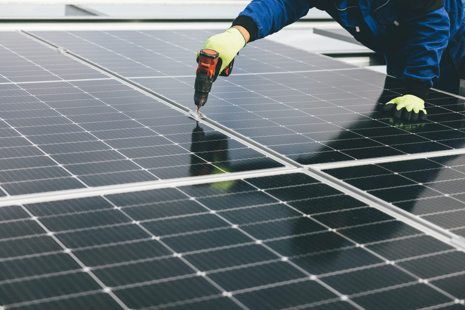 Montage von Solarmodulen
